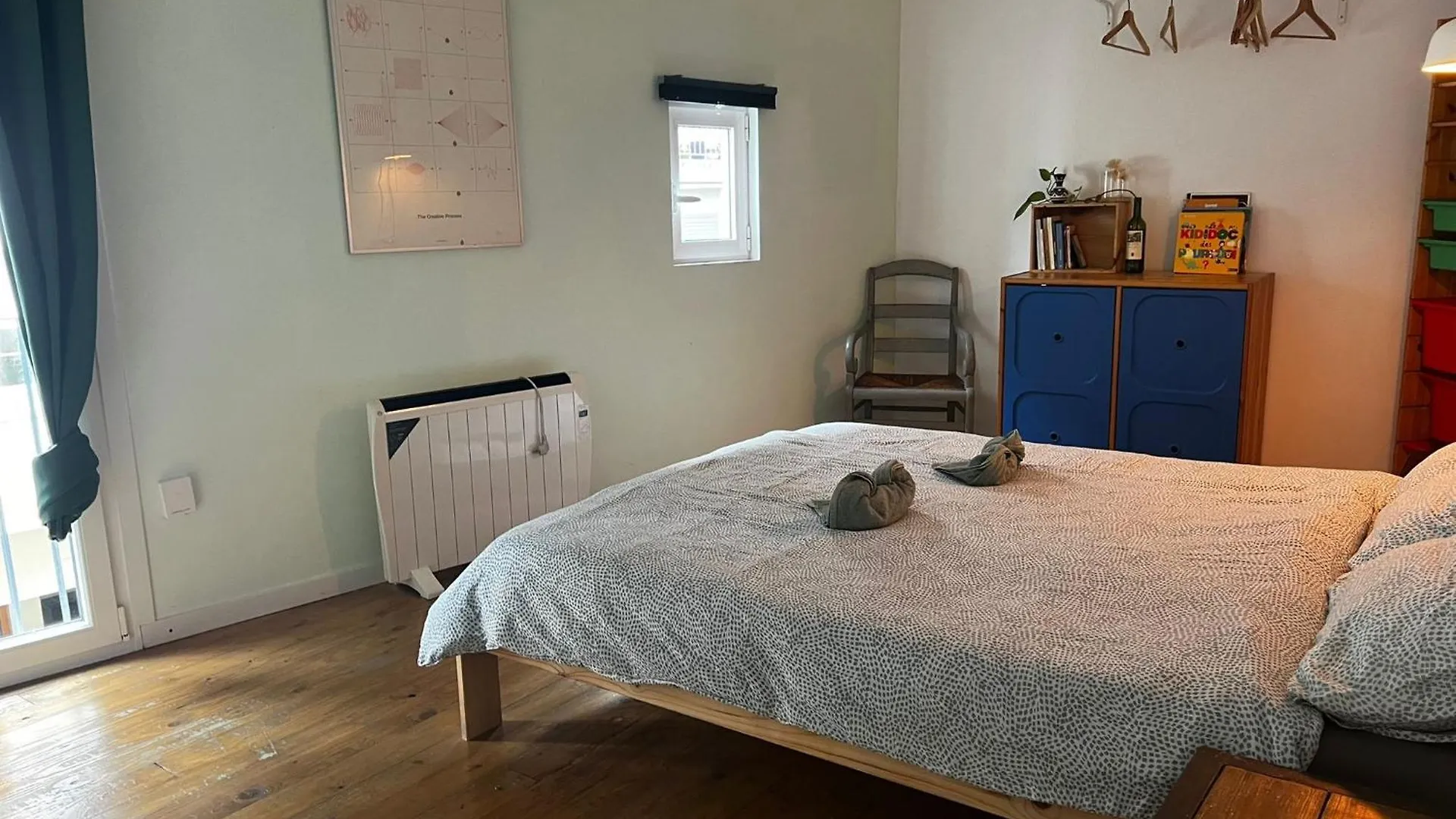 Alojamiento Con Encanto En Planta Superior Ideal Para Trabajo Y Escapadas Familiares En Montserrat