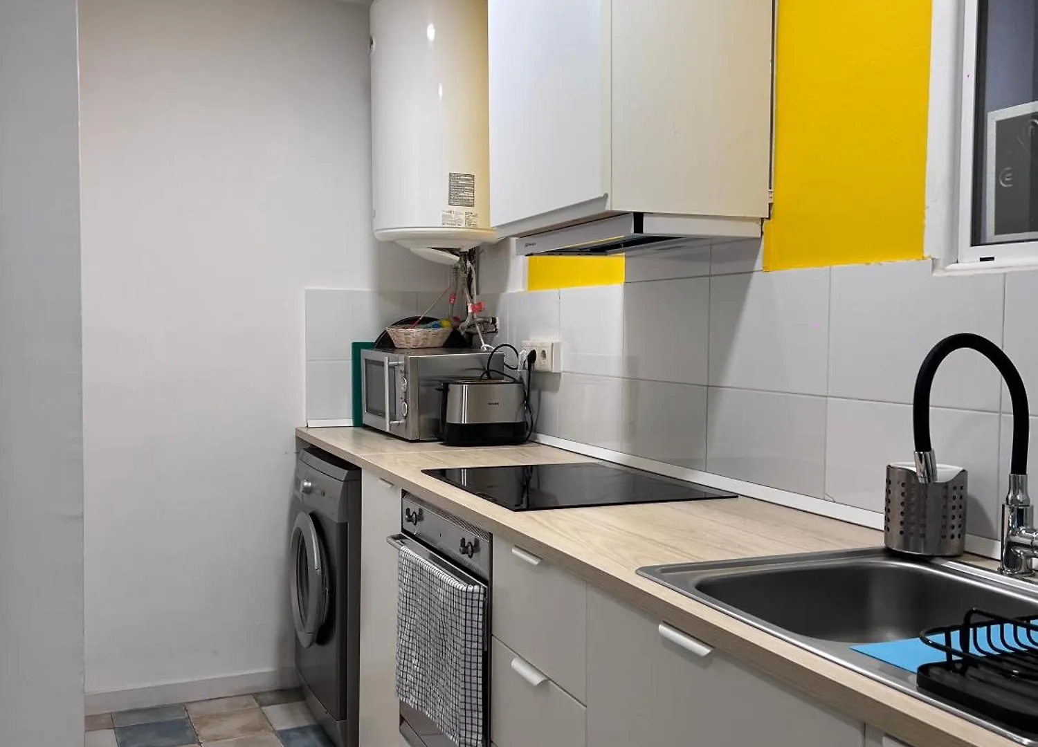Alojamiento Con Encanto En Planta Superior Ideal Para Trabajo Y Escapadas Familiares En Montserrat Esparraguera