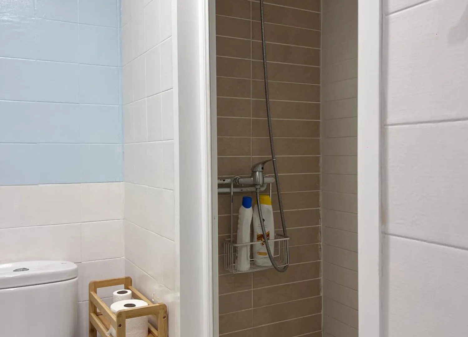 Alojamiento Con Encanto En Planta Superior Ideal Para Trabajo Y Escapadas Familiares En Montserrat Esparraguera Apartment