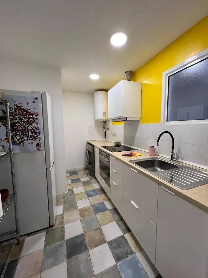 Alojamiento Con Encanto En Planta Superior Ideal Para Trabajo Y Escapadas Familiares En Montserrat Esparraguera Apartment